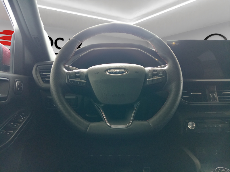 Ford Escape  5 pts. ST Line Elite, HEV, 2.5l, TA, piel, TP, f. niebla, RA-19, 4x4 (cambio de línea) 2023